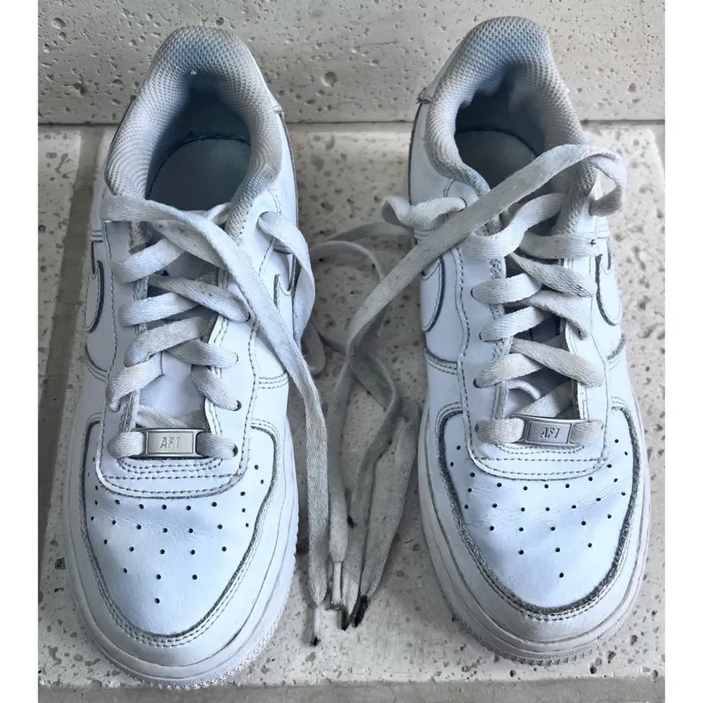 Nike Air Force 1 '07 Low Top Sneakers Triple White DH2920-111 Size 4 Youth